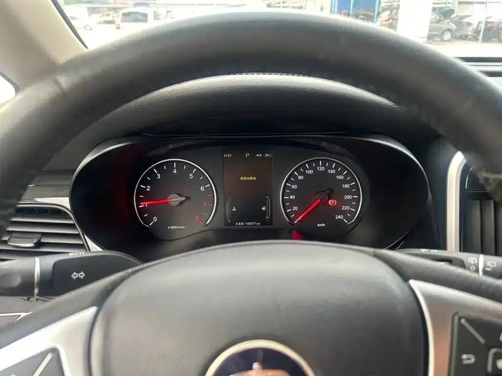 Song MAX 2018 1.5T Automatic Intelligent Luxury 6-seater — миниатюра 3