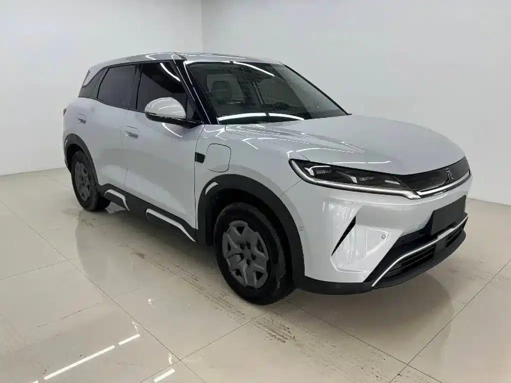 Yuan UP 2025 Smart Driving Edition 401KM Vitality Edition — миниатюра 3
