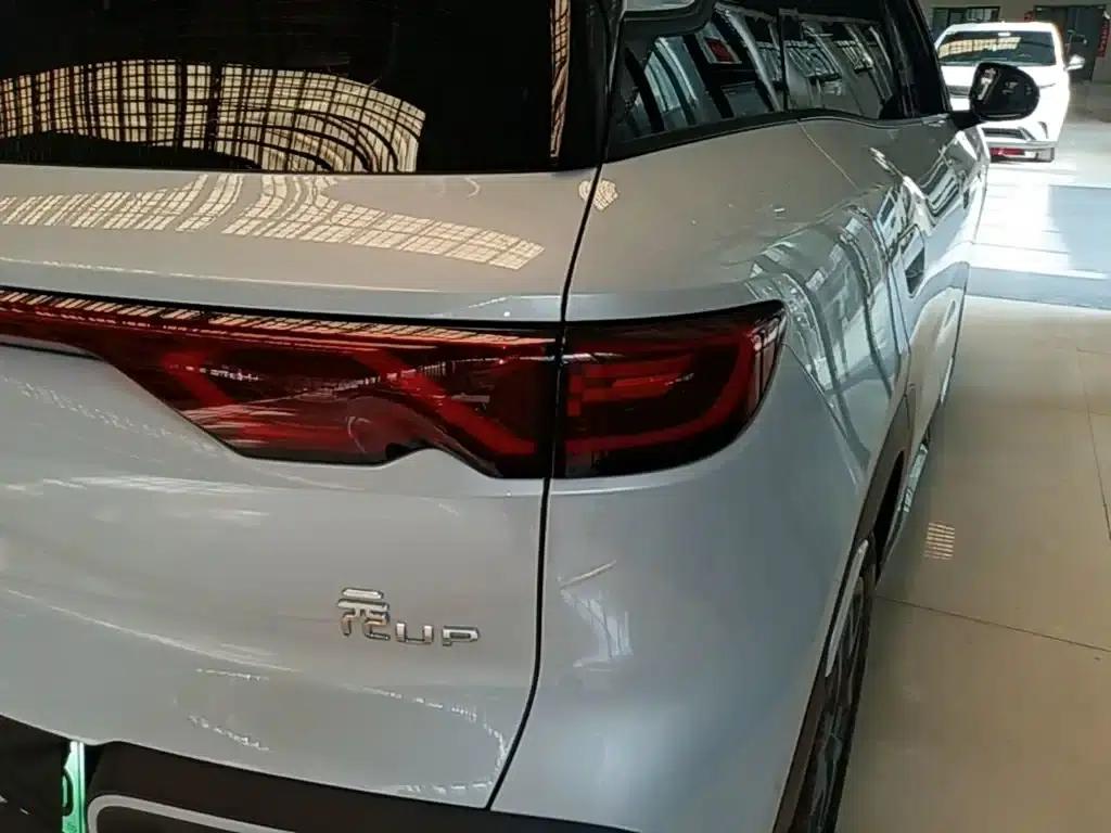 Yuan UP 2024 Model 401KM Vitality Edition — миниатюра 8