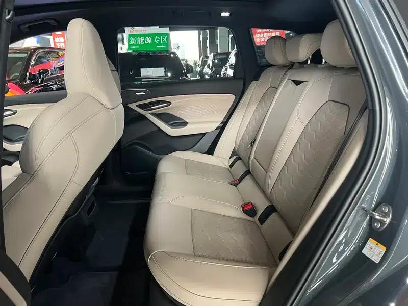 Audi Q6L e-tron 2026 First Edition — миниатюра 16