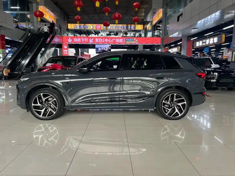 Audi Q6L e-tron 2026 First Edition — миниатюра 3