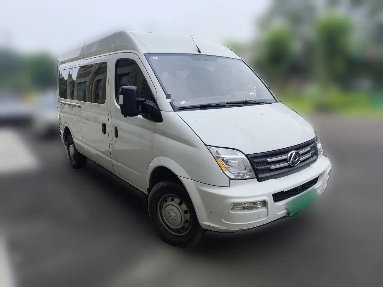 SAIC MAXUS Xintu V80 2023 2.0T Manual Classic Aoyuntong Long Wheelbase Mid-Height 6/7/8/9-Seater — миниатюра 3