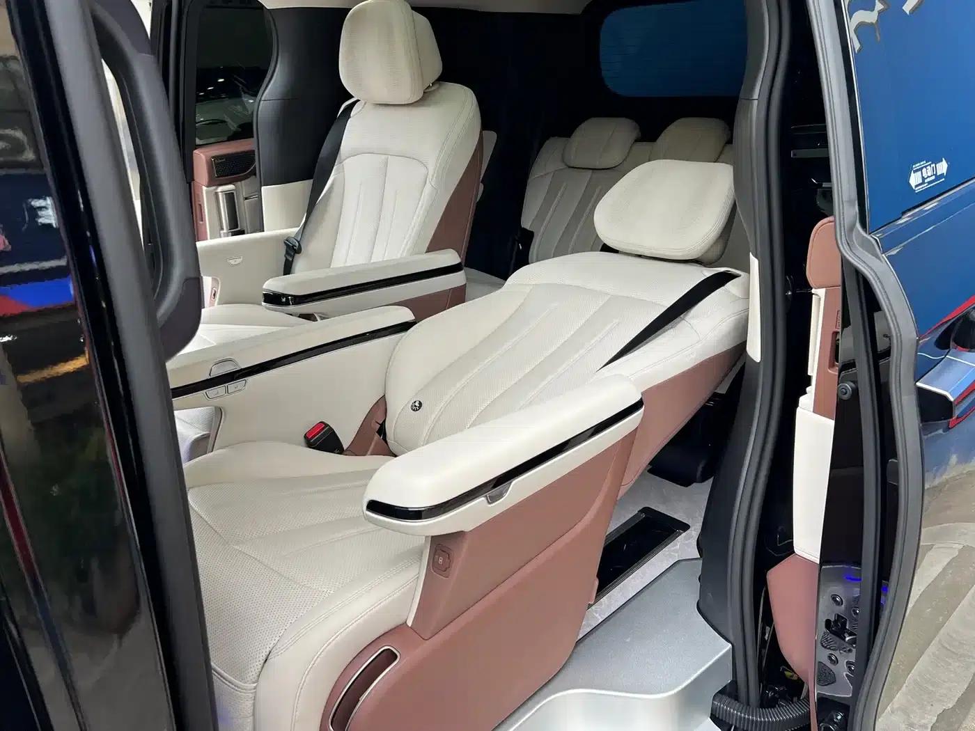 Summer 2025 DM-i 1.5T 180km Excellent Edition — миниатюра 11