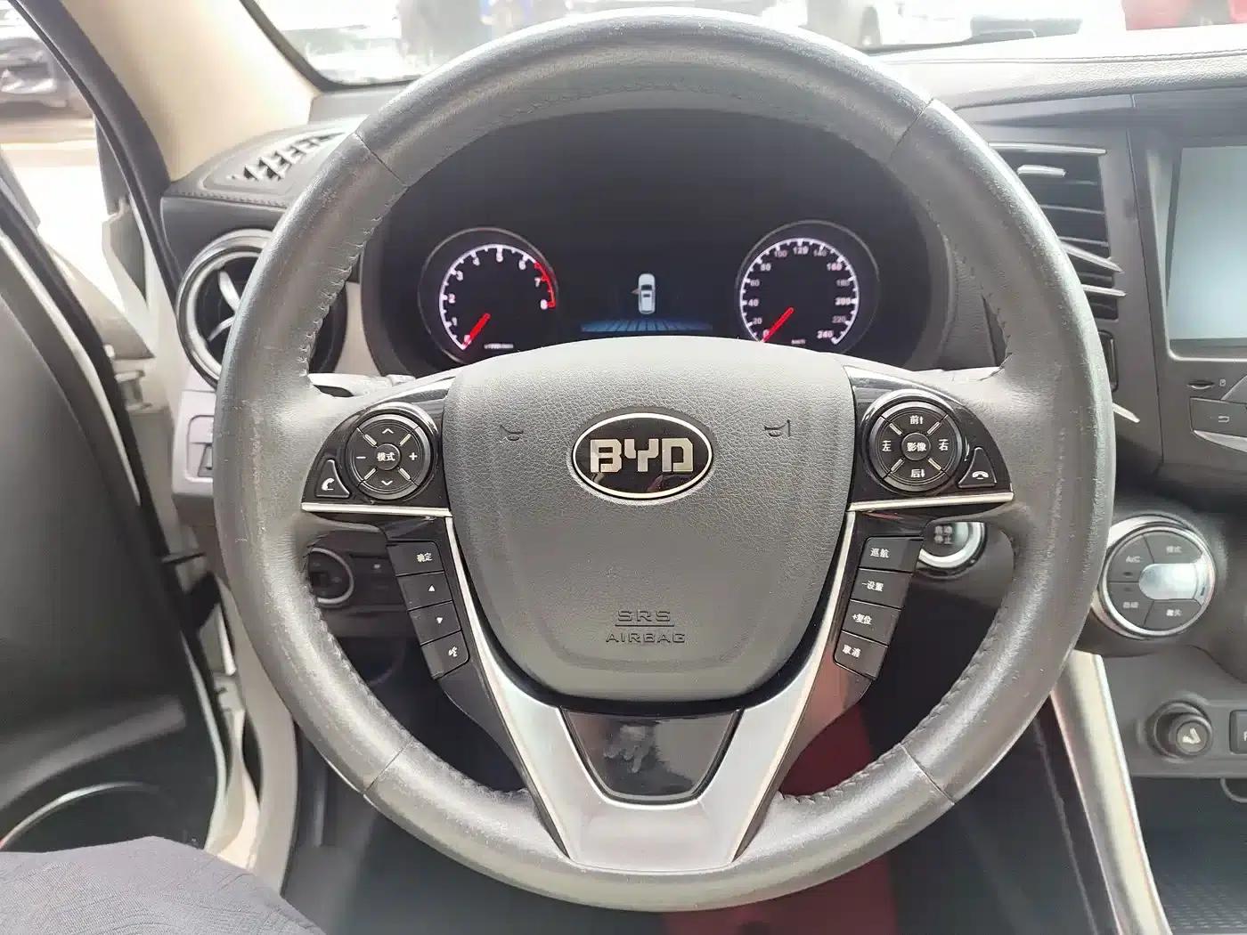 Song 2016 2.0TID Automatic Premium Edition — миниатюра 4