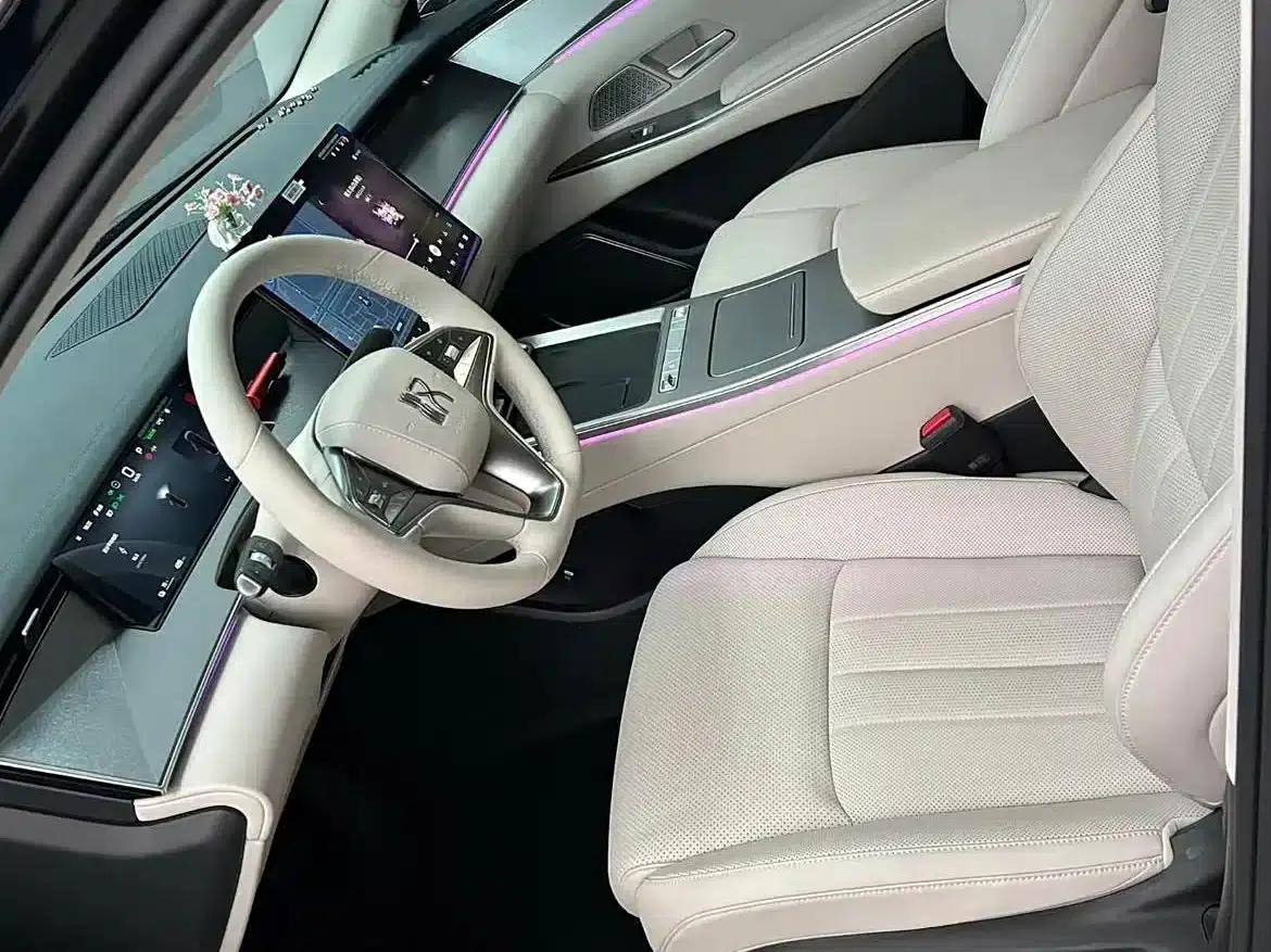 Han L 2025 EV 701KM LiDAR Premium Edition — миниатюра 4