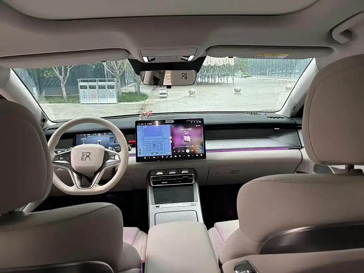 Han L 2025 EV 701KM LiDAR Premium Edition — миниатюра 5