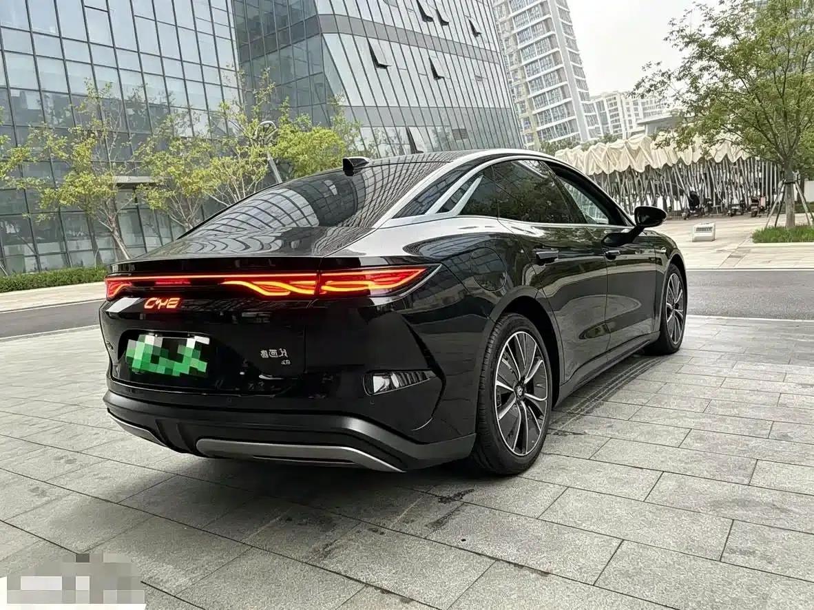 Han L 2025 EV 701KM LiDAR Premium Edition — миниатюра 7