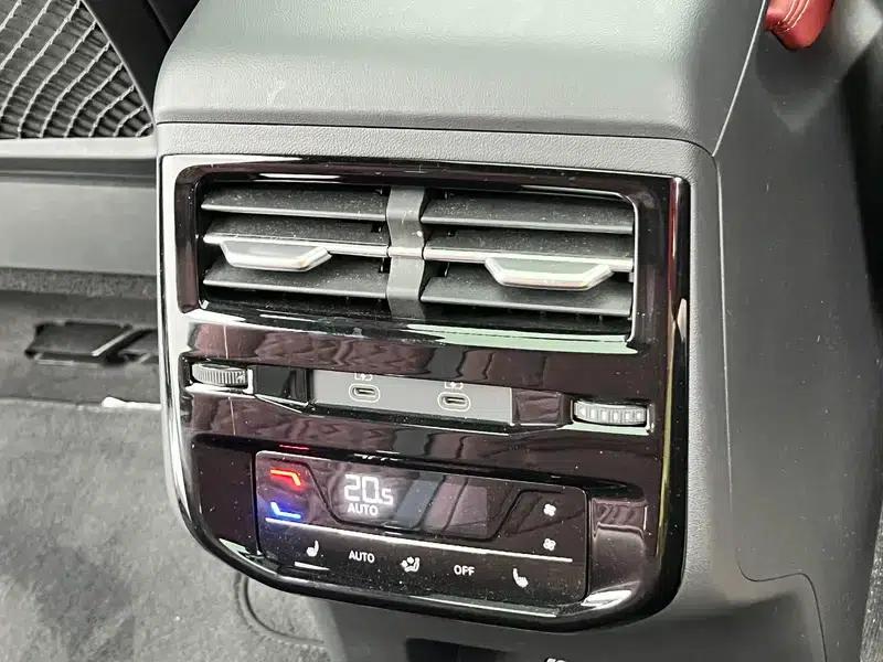 Audi Q6 2023 45TFSI quattro Qiyun Light Flying Rider Package — миниатюра 10