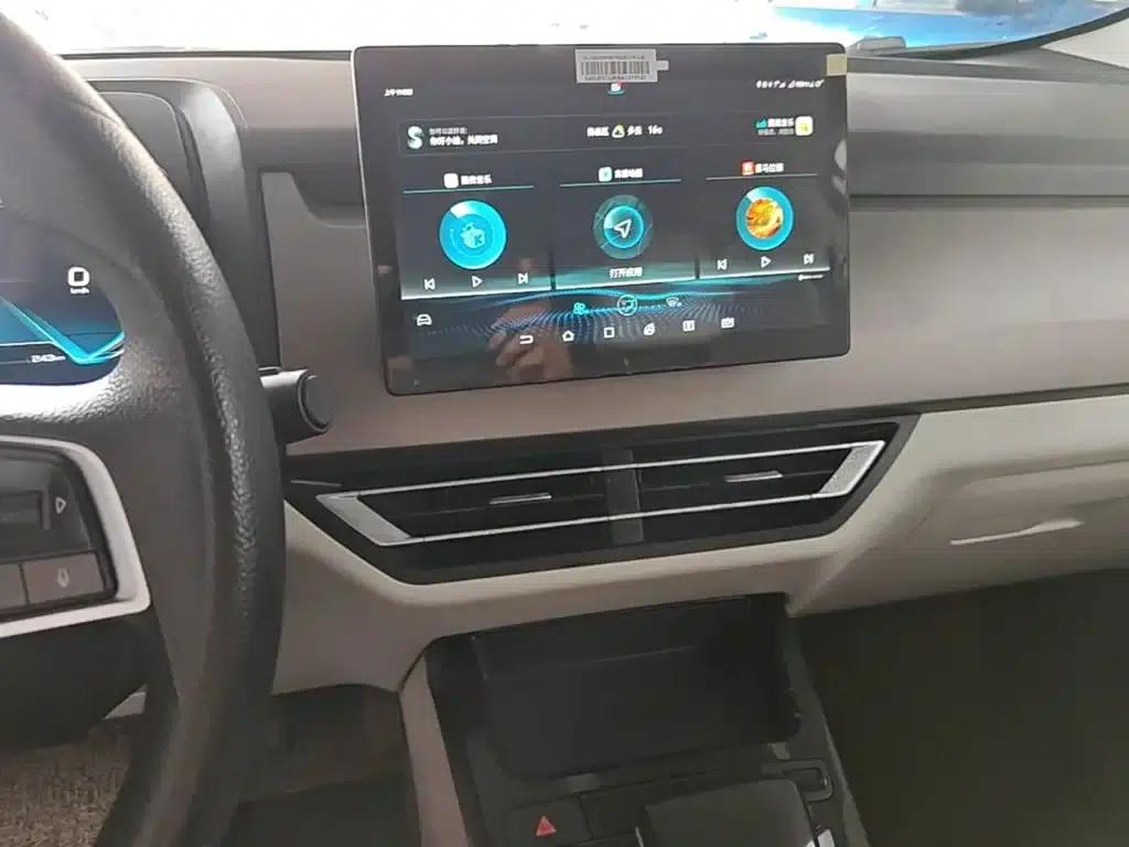 Yuan Pro 2021 401KM Luxury Edition — миниатюра 13