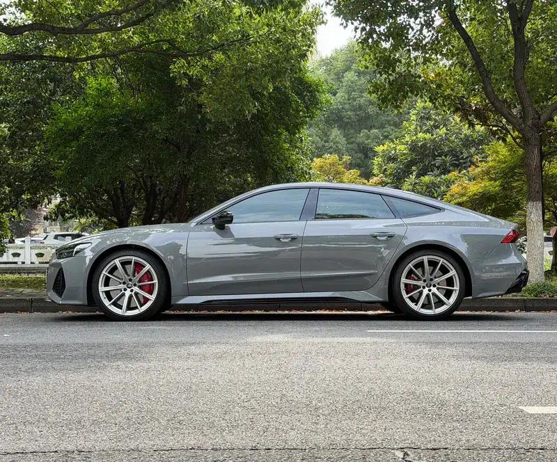 2024 Audi RS 7 RS 7 4.0T Sportback Performance — миниатюра 4