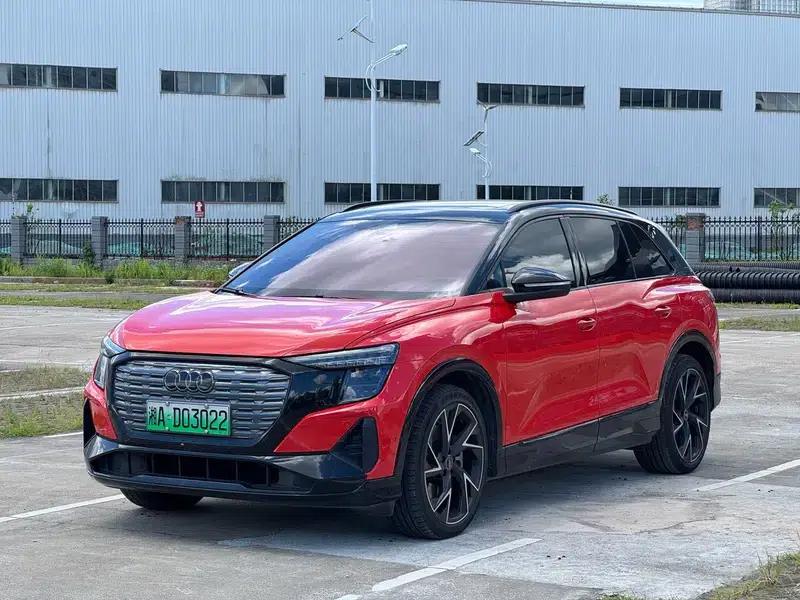 Audi Q5 e-tron 2022 50 e-tron quattro edition one Artistic Collection — миниатюра 1