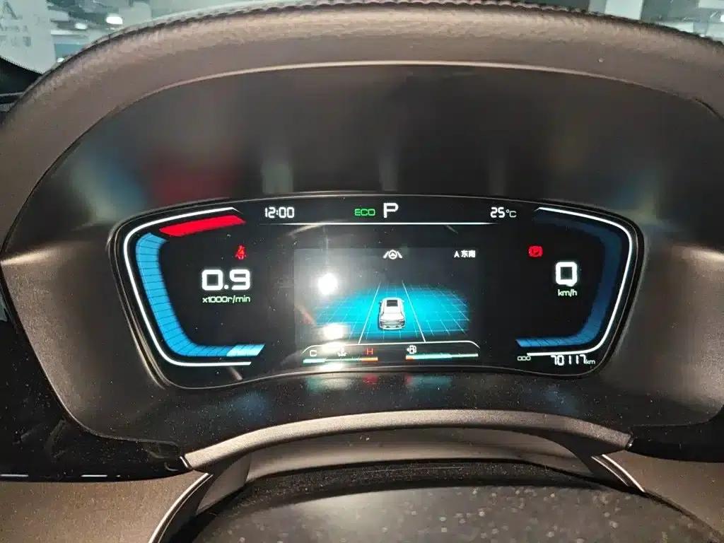 Song PLUS 2020 1.5T Automatic Premium Edition — миниатюра 4