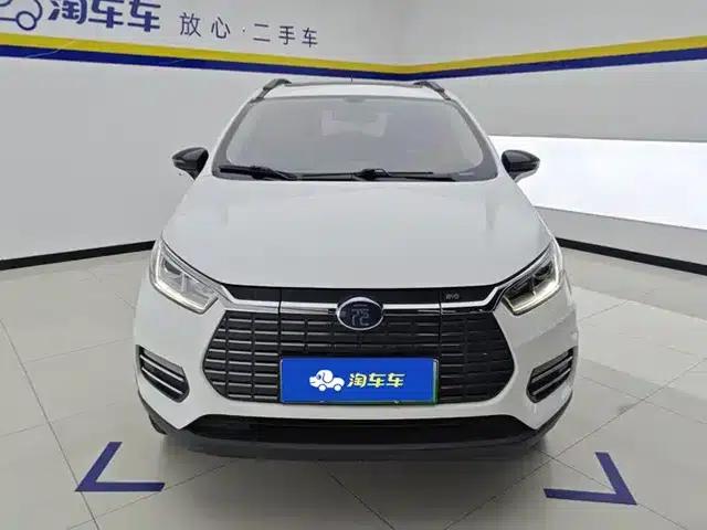 Yuan New Energy 2018 EV360 Smart Connected Cool Edition