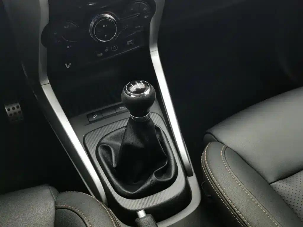 2017 Yuan 1.5L Manual Cool Connected Edition — миниатюра 13