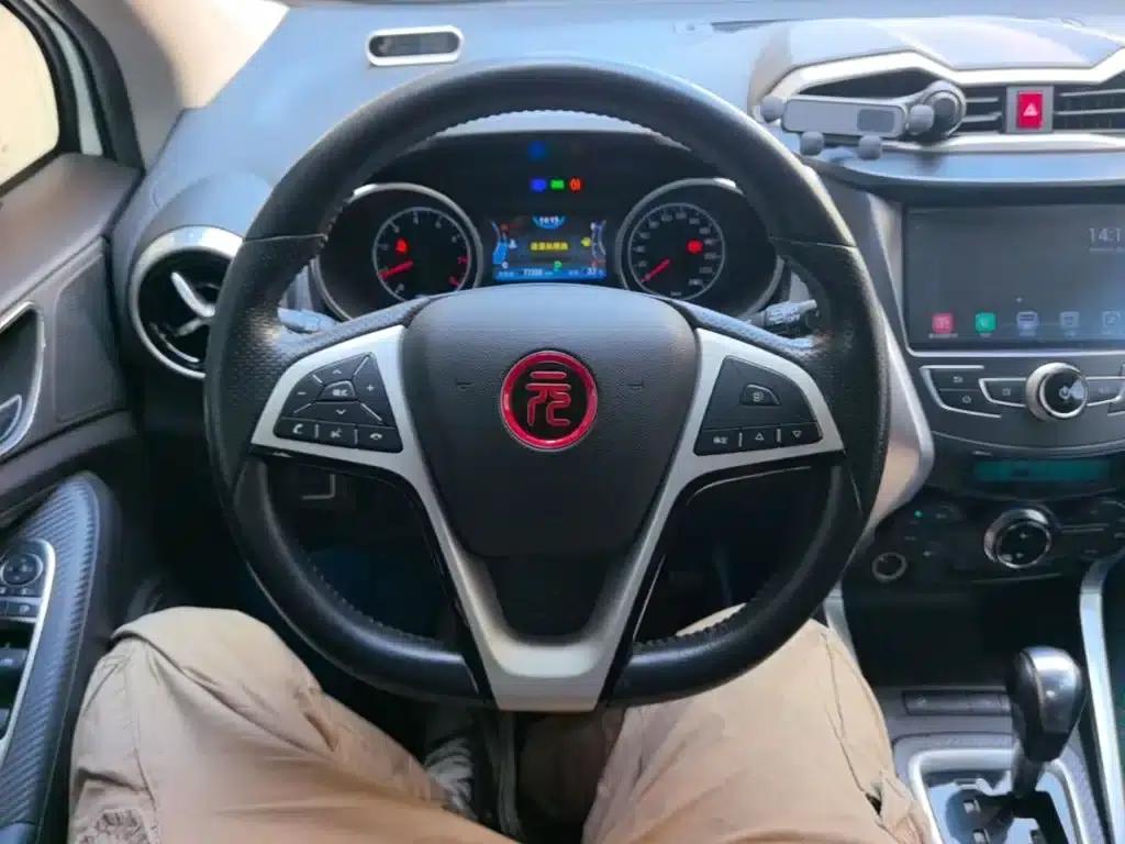 2016 Yuan 1.5L Automatic Deluxe Model — миниатюра 11