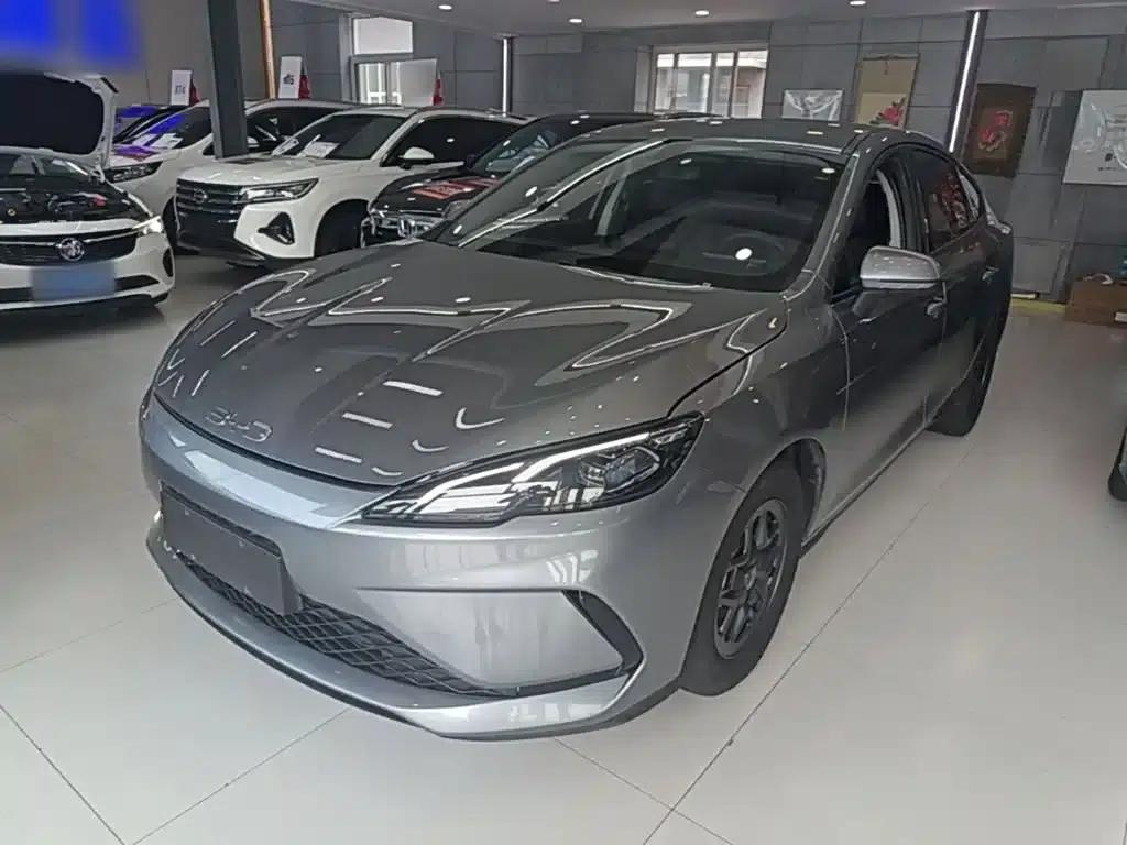 Seal 05 DM-i 2025 DM-i Intelligent Driving Edition 55KM Luxury Model — миниатюра 2