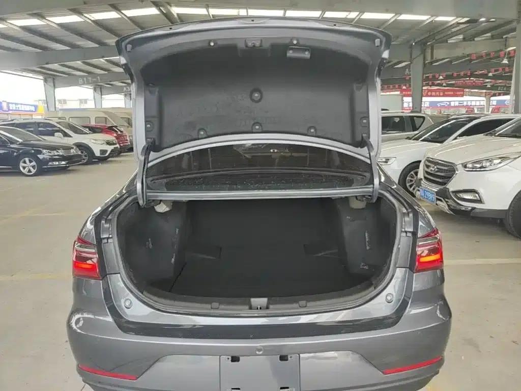 Qin 2019 1.5L Automatic Deluxe Edition — миниатюра 19