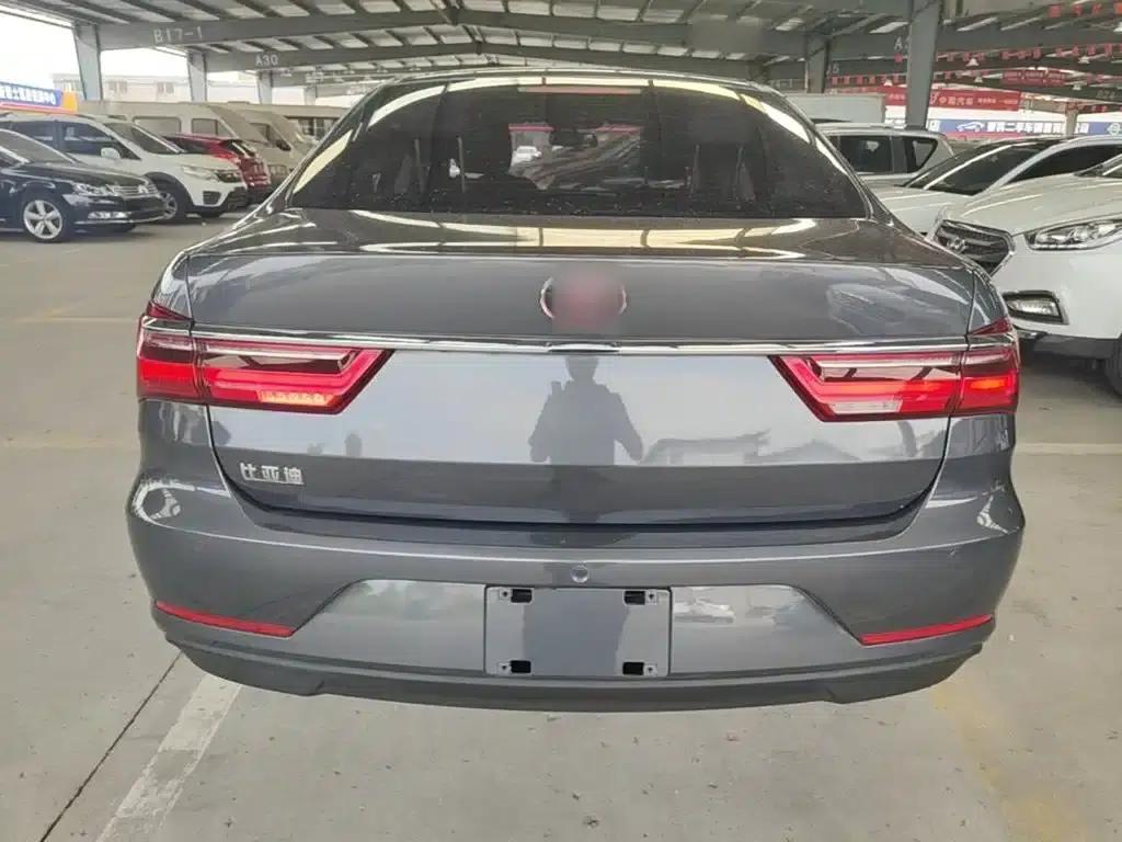 Qin 2019 1.5L Automatic Deluxe Edition — миниатюра 6