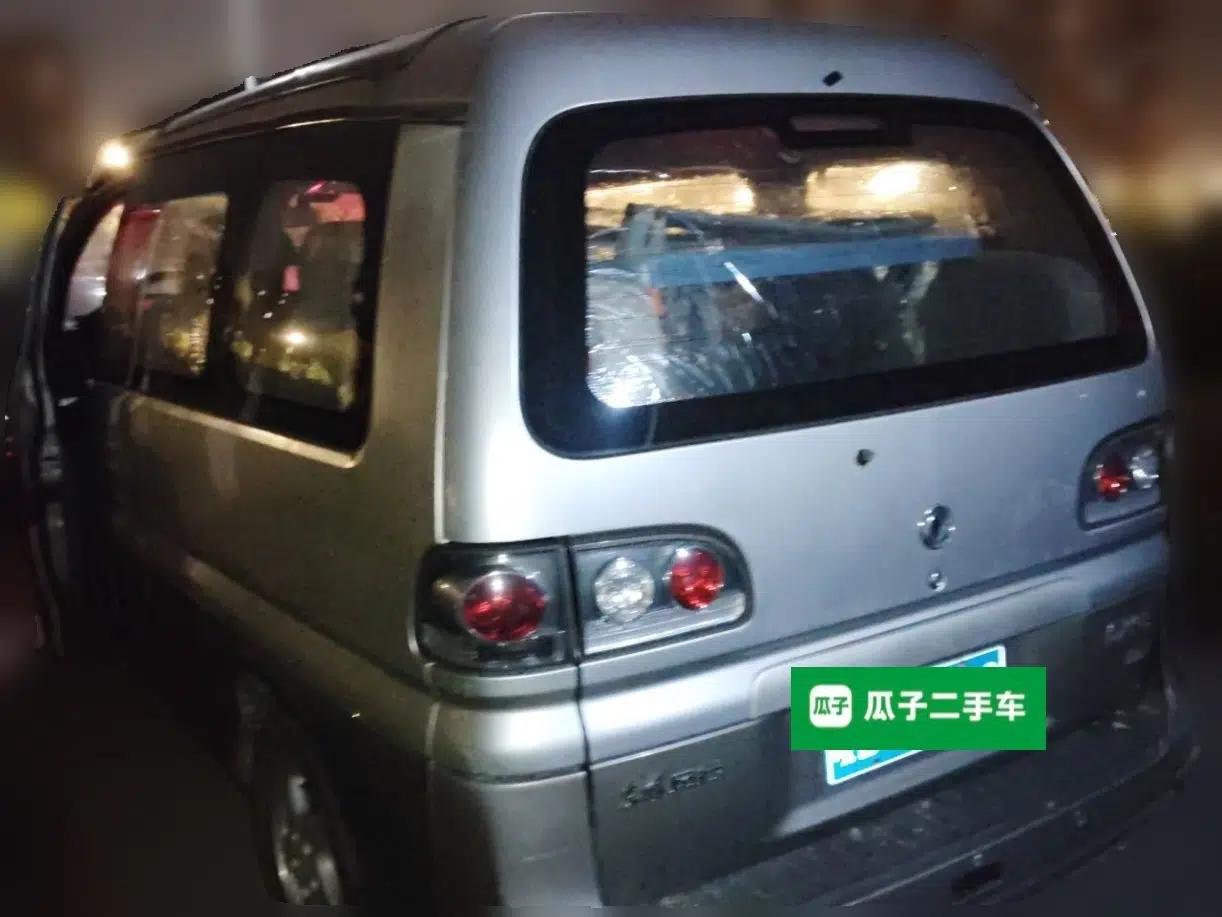 FORTHING Lingzhi 2013 M3 1.6L 7-Seater Luxury Model — миниатюра 4