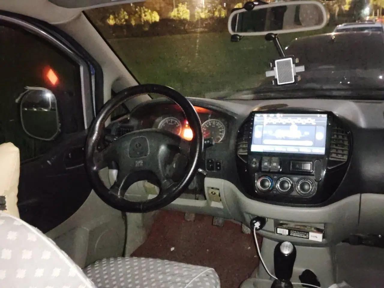 FORTHING Lingzhi 2013 M3 1.6L 7-Seater Luxury Model — миниатюра 10