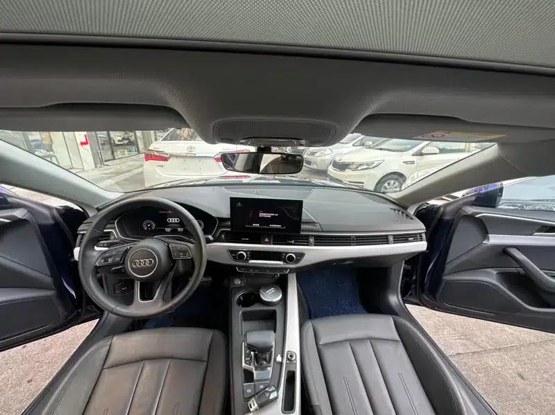 Audi A5 2021 Sportback 40 TFSI Fashionable Elegant Model — миниатюра 12