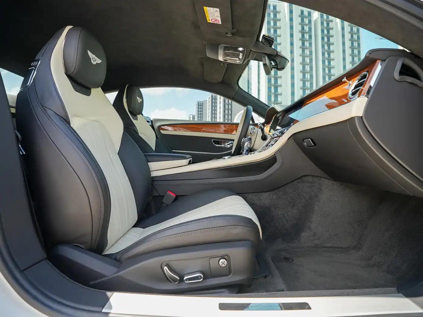 2022 Continental 4.0T GT V8 — миниатюра 8