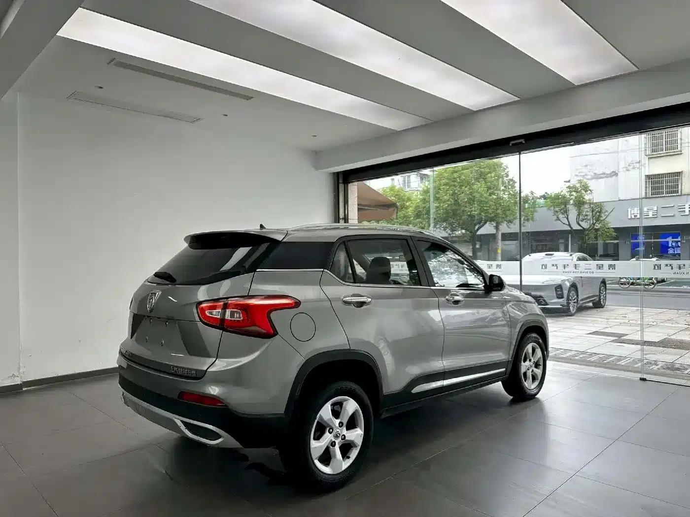 Baojun 510 2017 1.5L Automatic Fashion Edition — миниатюра 9