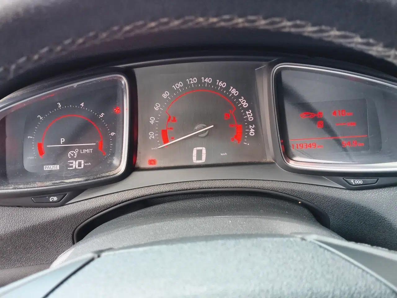 DS 5LS 2015 1.6T Style Edition THP160 — миниатюра 11