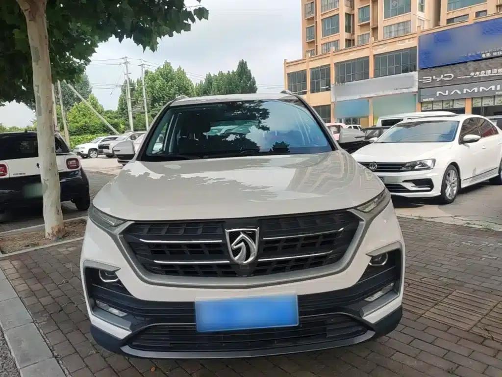 Baojun 530 2019 1.5T Manual Elite 7-Seater National VI Emission Standard — миниатюра 3