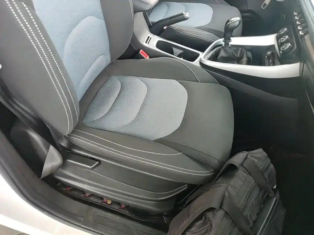 Baojun 530 2019 1.5T Manual Elite 7-Seater National VI Emission Standard — миниатюра 25