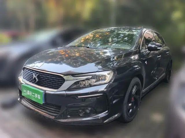 DS 4S 2018 30THP P-Line Sport Model