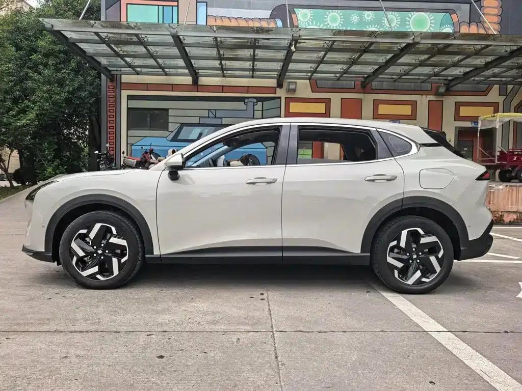 Baojun Yunhai 2024 500km Pure Electric Version — миниатюра 15