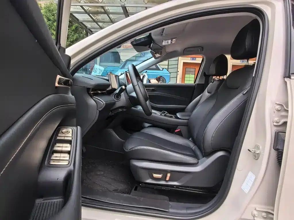 Baojun Yunhai 2024 500km Pure Electric Version — миниатюра 8