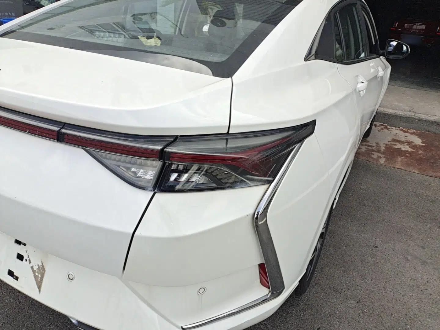 Dongfeng Aeolus Yixuan 2021 230T Automatic Chasing Shadow Edition — миниатюра 9