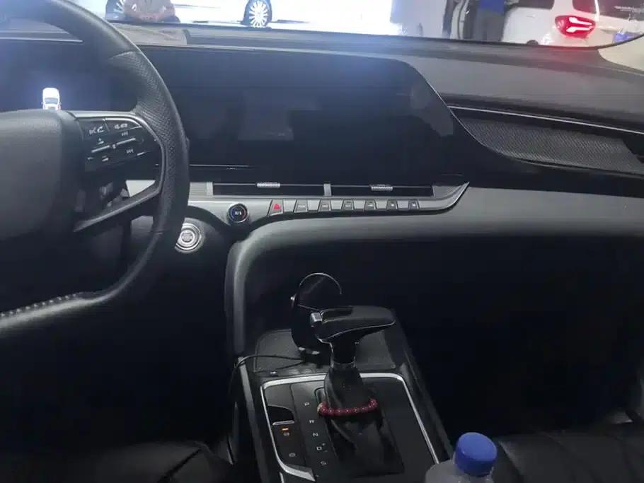 Bestune T55 2022 1.5T Automatic Leap Forward Edition — миниатюра 12