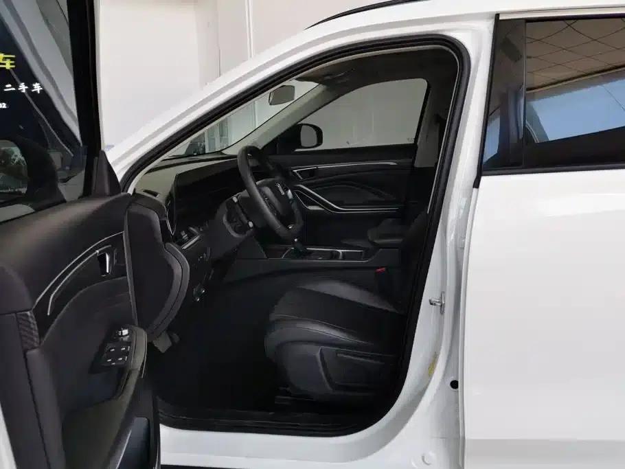 Bestune T55 2022 1.5T Automatic Leap Forward Edition — миниатюра 9