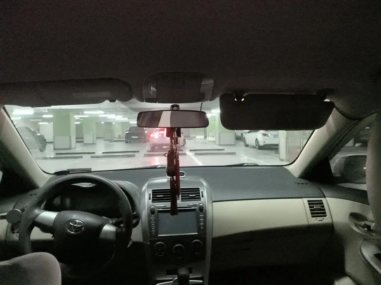 Toyota Corolla 2011 1.6L Automatic GL — миниатюра 18