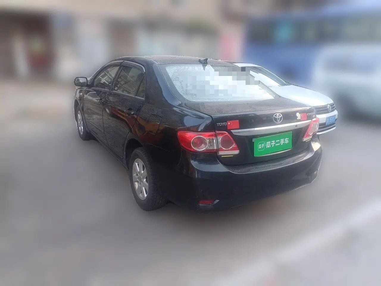 Toyota Corolla 2012 Luxurious Edition 1.6L Automatic GL — миниатюра 4