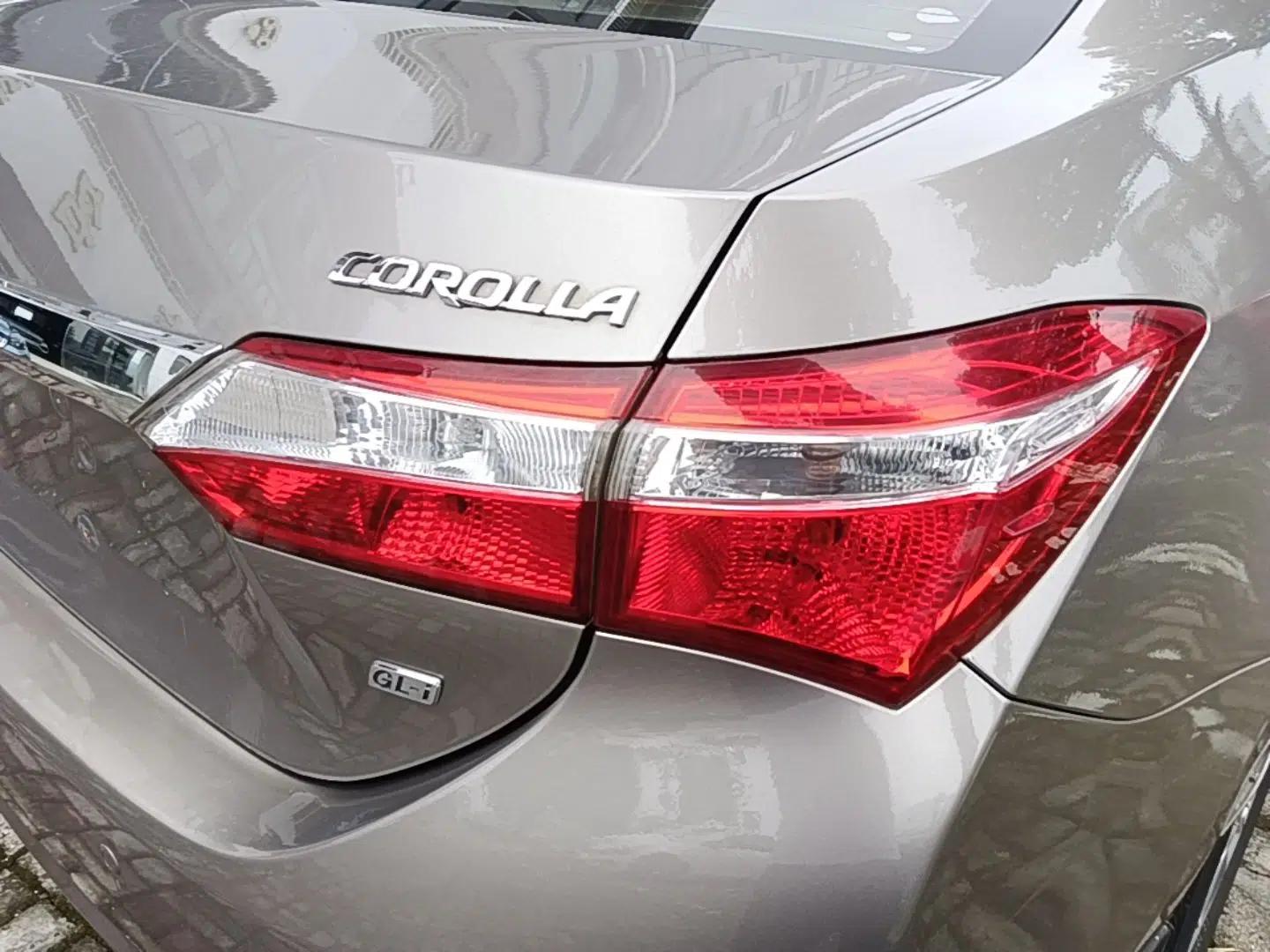 Toyota Corolla 2014 1.6L CVT GL-i — миниатюра 14