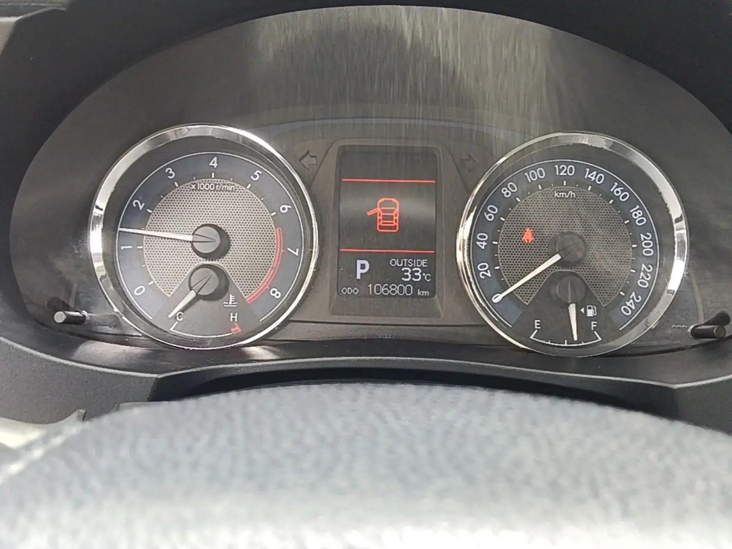 Toyota Corolla 2014 1.6L CVT GL-i — миниатюра 19