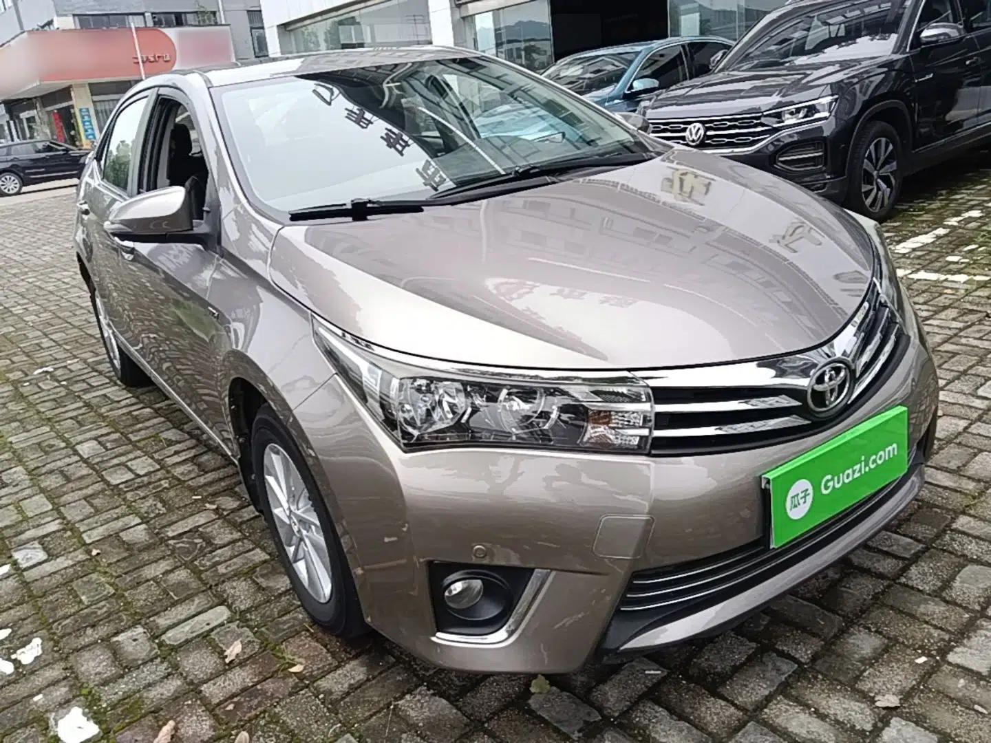 Toyota Corolla 2014 1.6L CVT GL-i — миниатюра 3