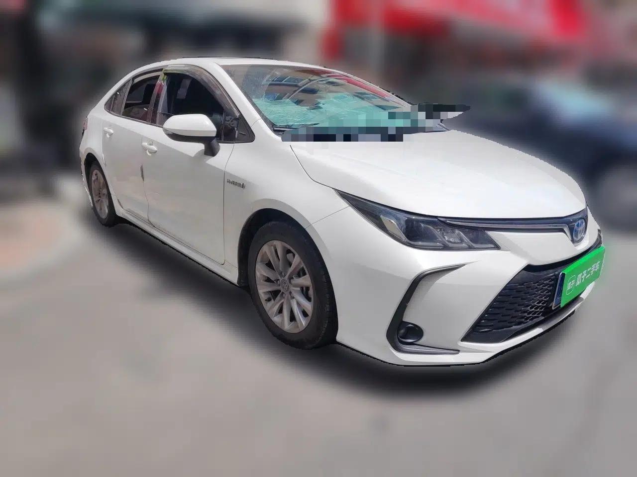 Toyota Corolla 2023 1.8L Smart Electric Hybrid Dual-Motor Elite Edition — миниатюра 3