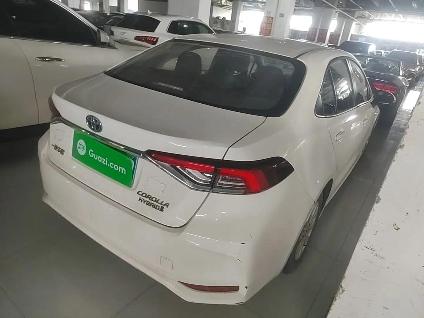 Toyota Corolla 2023 1.8L Smart Electric Hybrid Dual-Motor Pioneer Edition — миниатюра 6