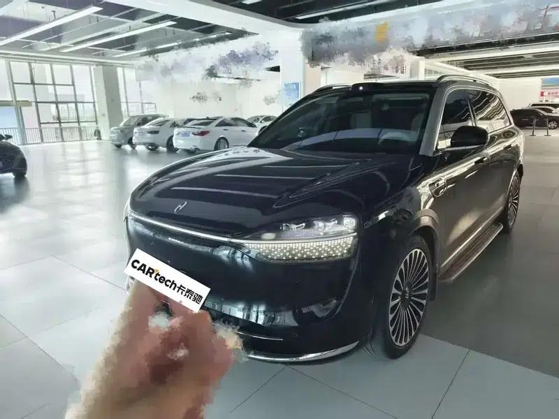 Wenjie M9 2024 Ultra Range Extended 6-Seater — миниатюра 5
