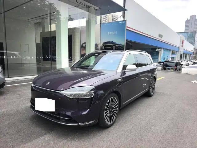 Wenjie M9 2025 Ultra Range Extended 5-Seat Version (192-line LiDAR)