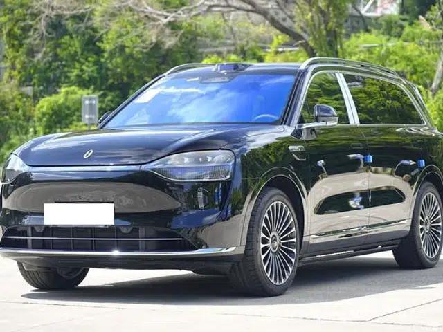 Wenjie M9 2025 Ultra Extended Range Six-Seat Version (192-line LiDAR)