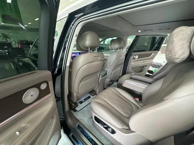 Wenjie M9 2024 Ultra Range Extended 6-Seater — миниатюра 9