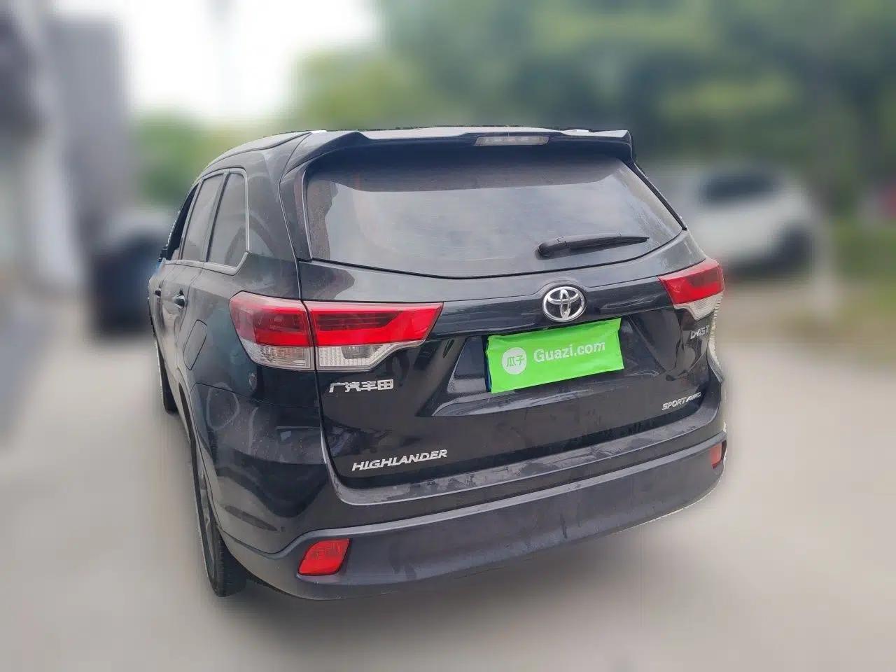 Toyota Highlander 2018 2.0T Four-Wheel Drive Luxury Version 7 Seats China VI Standard — миниатюра 4