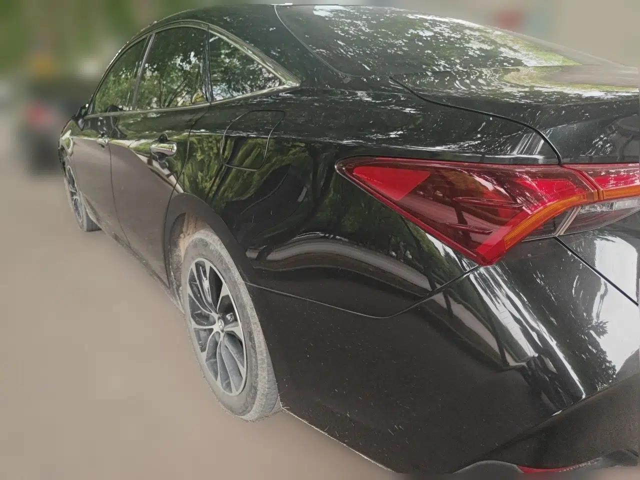 Toyota Avalon 2022 2.0L Luxury Edition — миниатюра 4