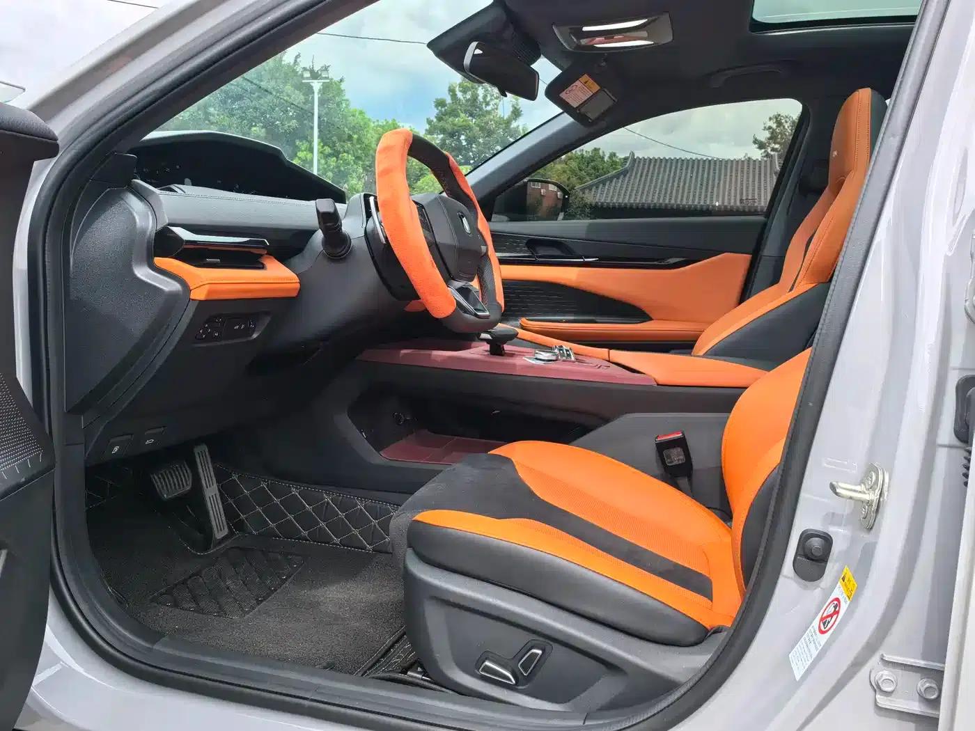Changan UNI-V 2025 1.5T 500Bar High-Performance Sport Edition — миниатюра 5